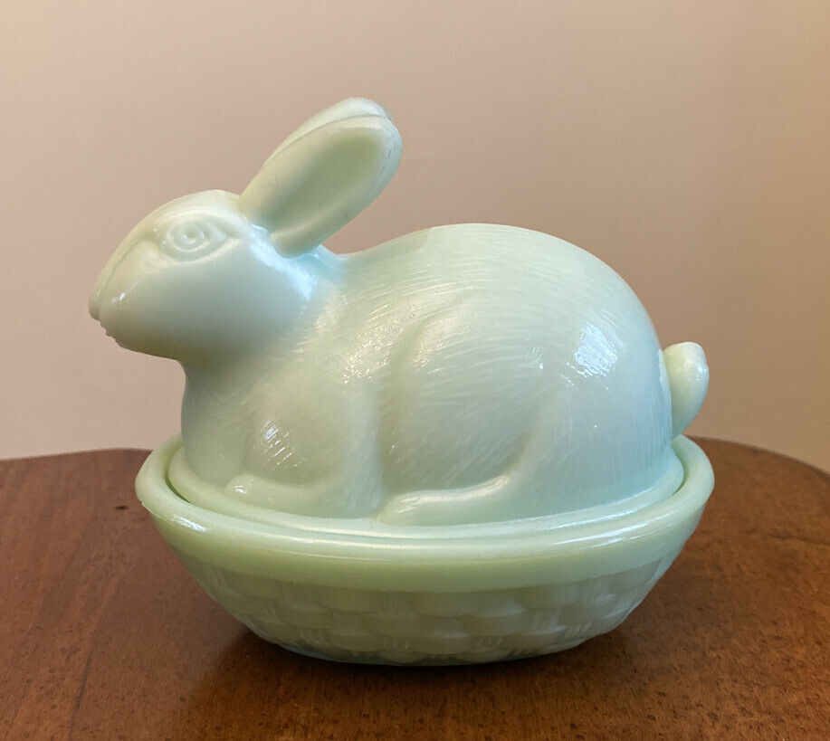 Jadeite Green Glass Bunny Rabbit Basket Nest Dish Easter Spring